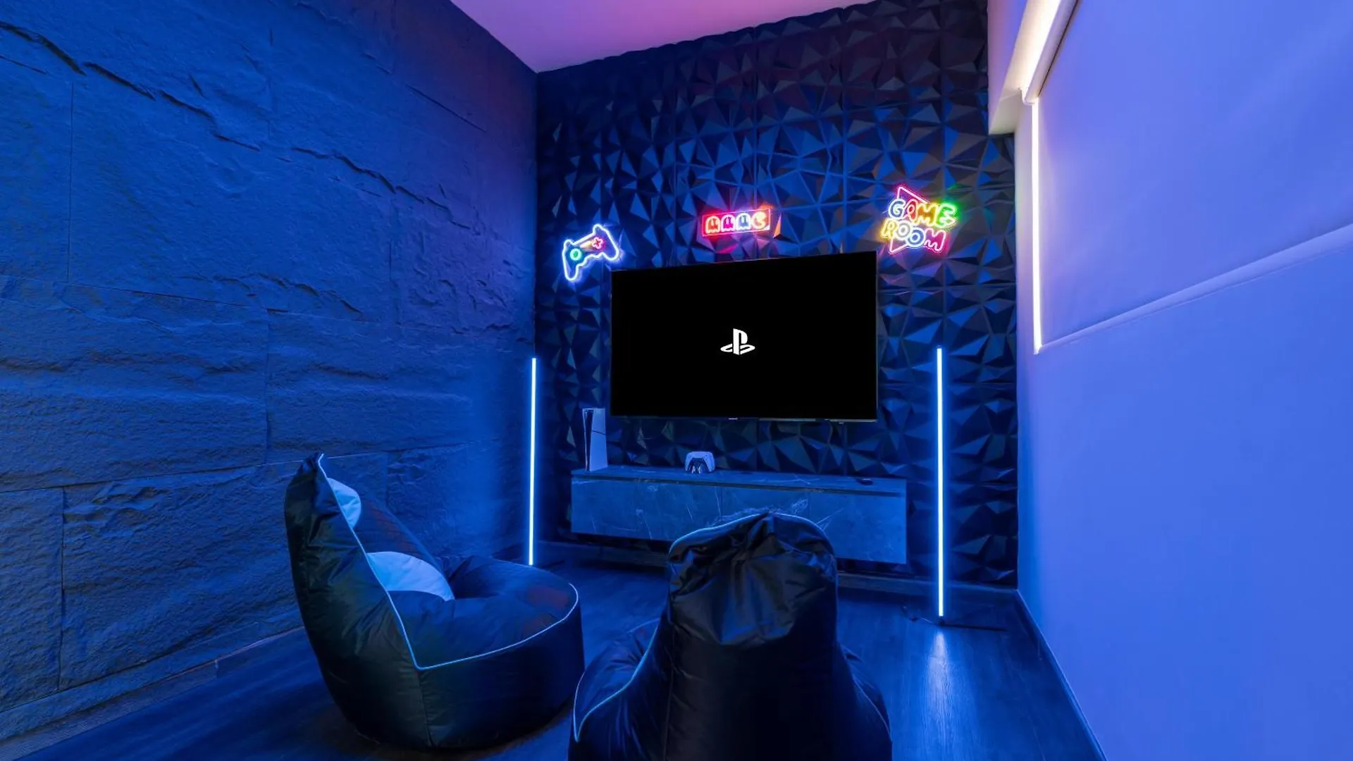 Perfect Apartment With Private Game Room Dubai