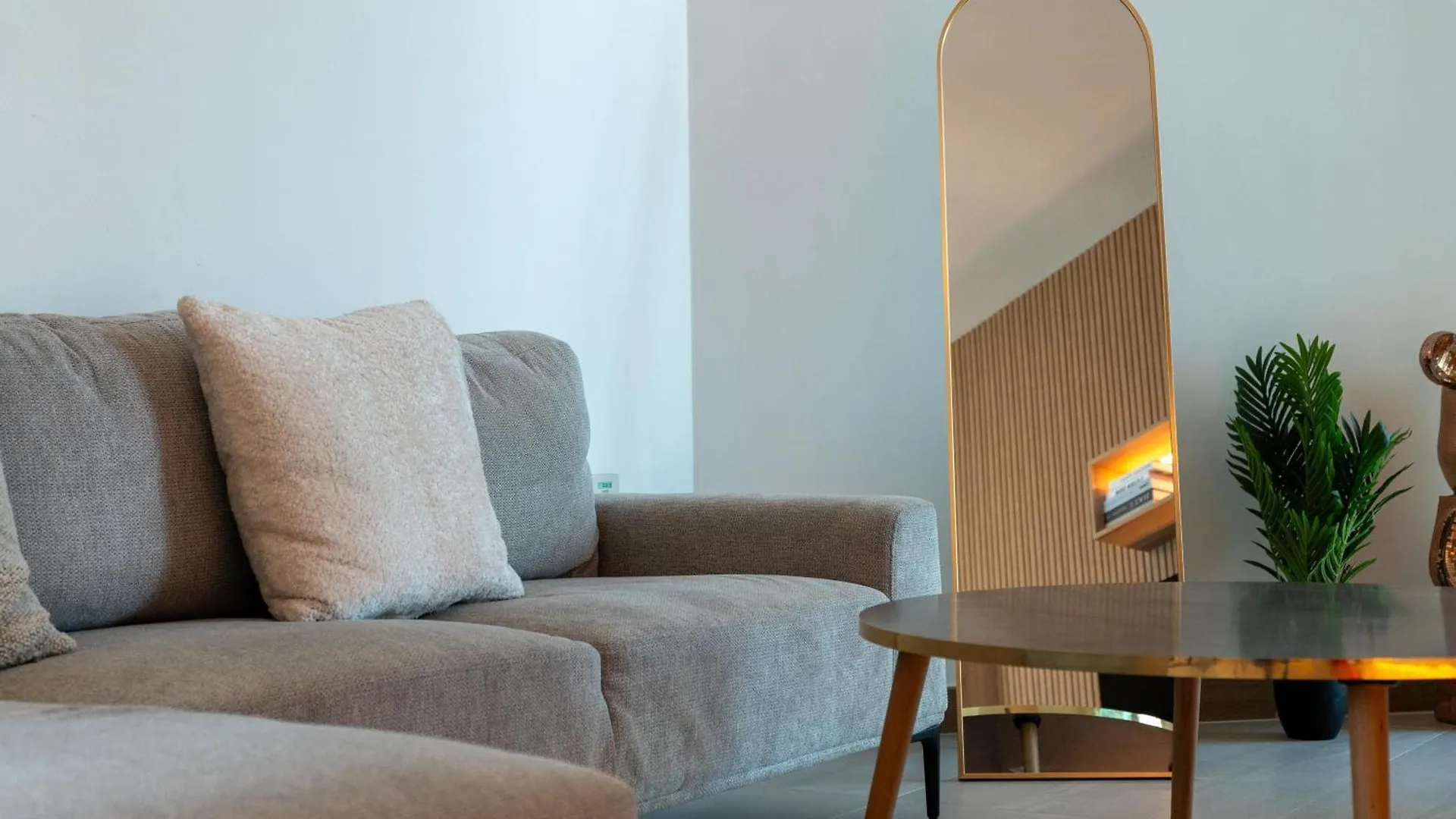 Perfect Apartment With Private Game Room Dubai 0*,