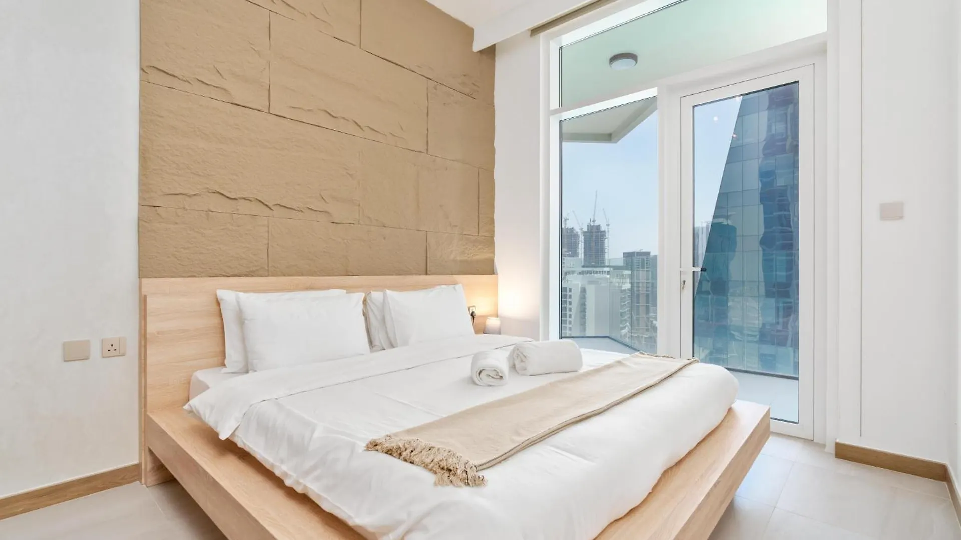 Perfect Apartment With Private Game Room Dubai
