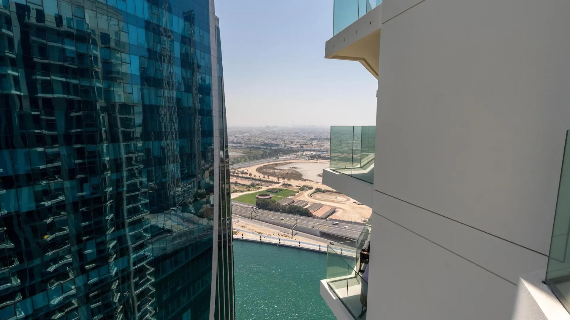 Perfect Apartment With Private Game Room Dubai